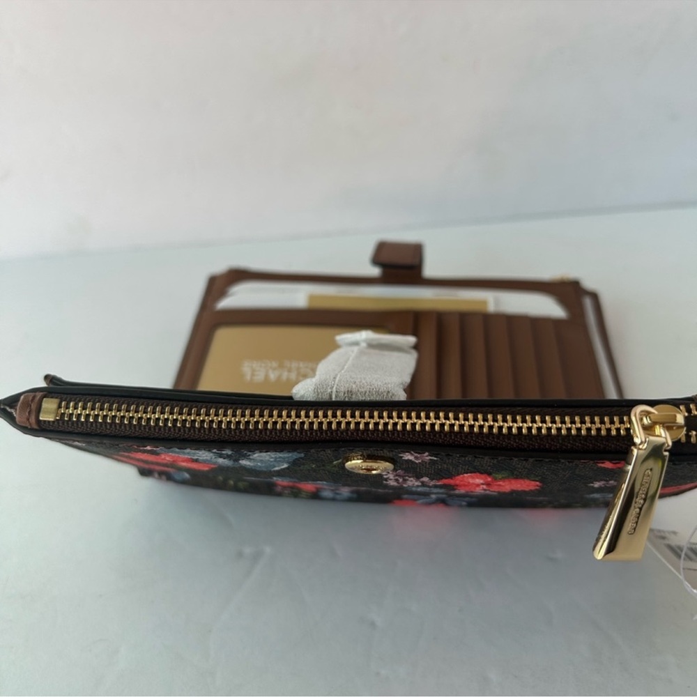 Michael Kors Floral Brown MK Print Wallet NWT in MK Gift Box - Picture 4 of 7